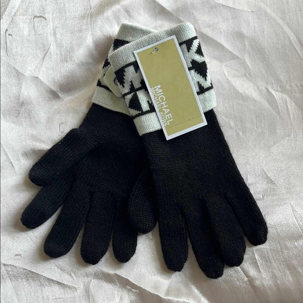 Michael Kors Black and White Knit Gloves